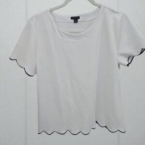 🤍✨ Ann Taylor Bright Scalloped Hem Short Sleeve Top (NEW WITH TAG) 🤍✨‎